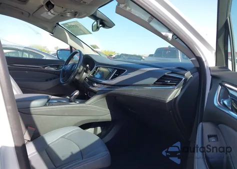 2021 Buick Enclave Awd Premium z USA, uszkodzony, nr VIN 5GAEVBKWXMJ266471